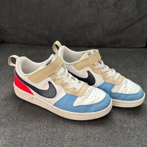 Nike Court Borough Low sneakers